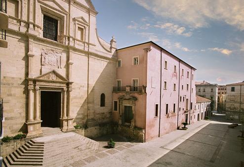 Il Canopoleno con la chiesa di Santa Caterina Sassari.