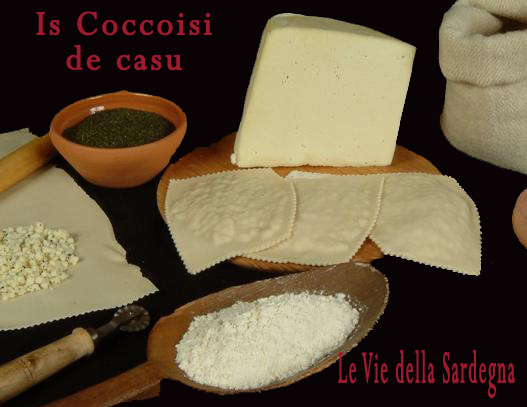 Is Coccoisi de casu fa parte delle paste fresche e prodotti della panetteria Tradizionale della Sardegna e in particolare questo è un piatto tipico tradizionale di Tonara (NU).
