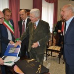 L’ambasciatore di Ungheria in Italia in visita a Stintino e sull’isola parco.