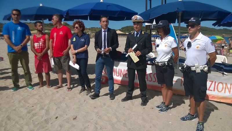 Estate 2016 sulle spiagge di Sassari con servizio di salvamento a mare bagnini e vigili per la sicurezza.