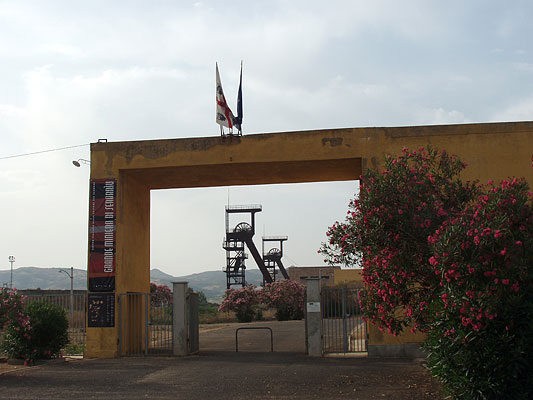 Mostra fotografica Terra Madre – Homeland presso il Museo del Carbone nella Grande Miniera di Serbariu a Carbonia.