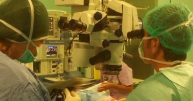 AOU SASSARI Oculisti in sala operatoria. Uno stent contro il glaucoma. Effettuati nella clinica Oculistica dell'Aou di Sassari i primi interventi di chirurgia mini-invasiva.