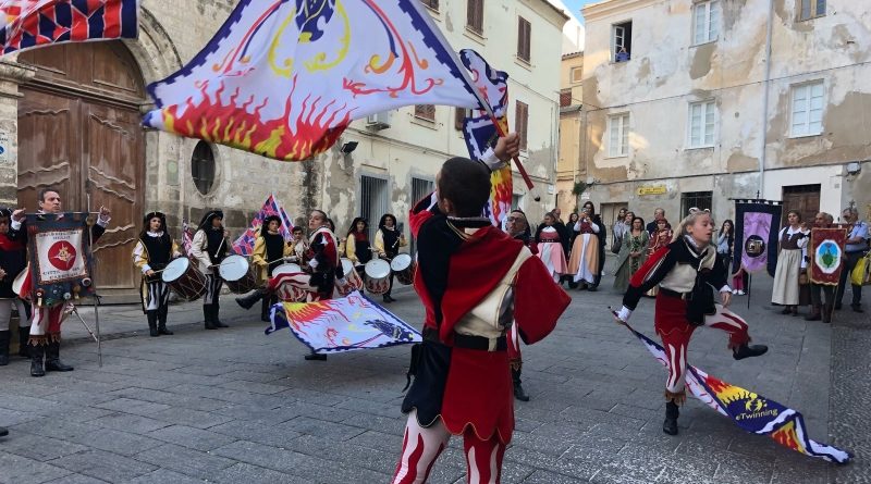 Ieri sabato 14 ottobre 2017 a Sassari le gesta e i costumi del Medioevo con la Giostra della Torre.